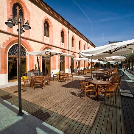 Albergo dell'Agenzia Bra Esterno foto