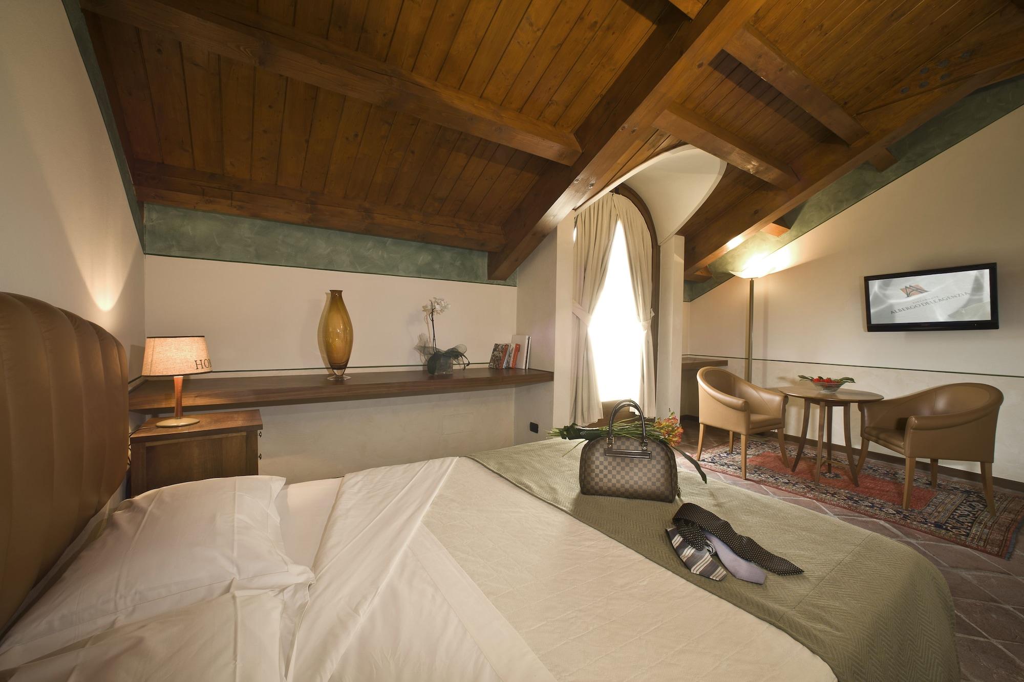 Albergo dell'Agenzia Bra Esterno foto