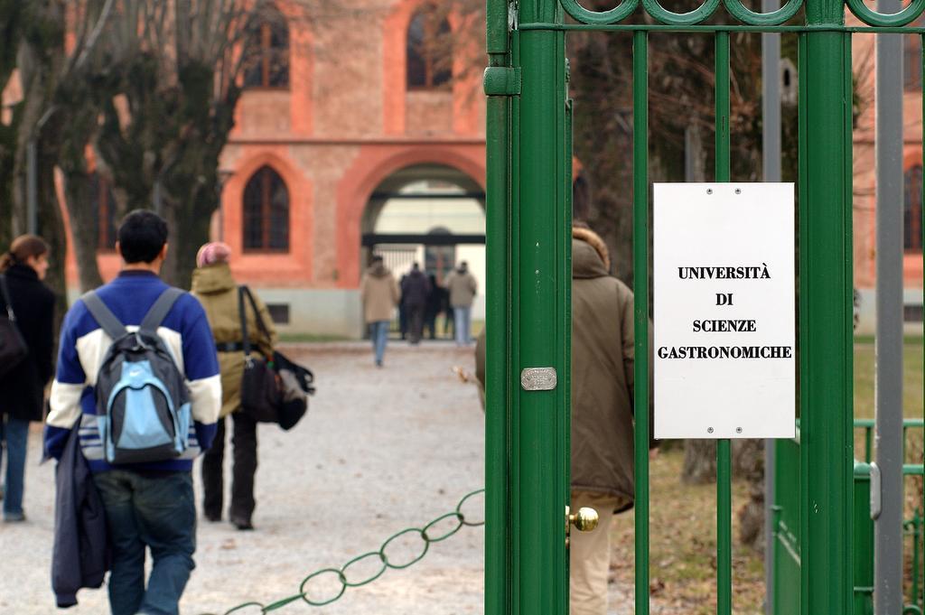 Albergo dell'Agenzia Bra Esterno foto