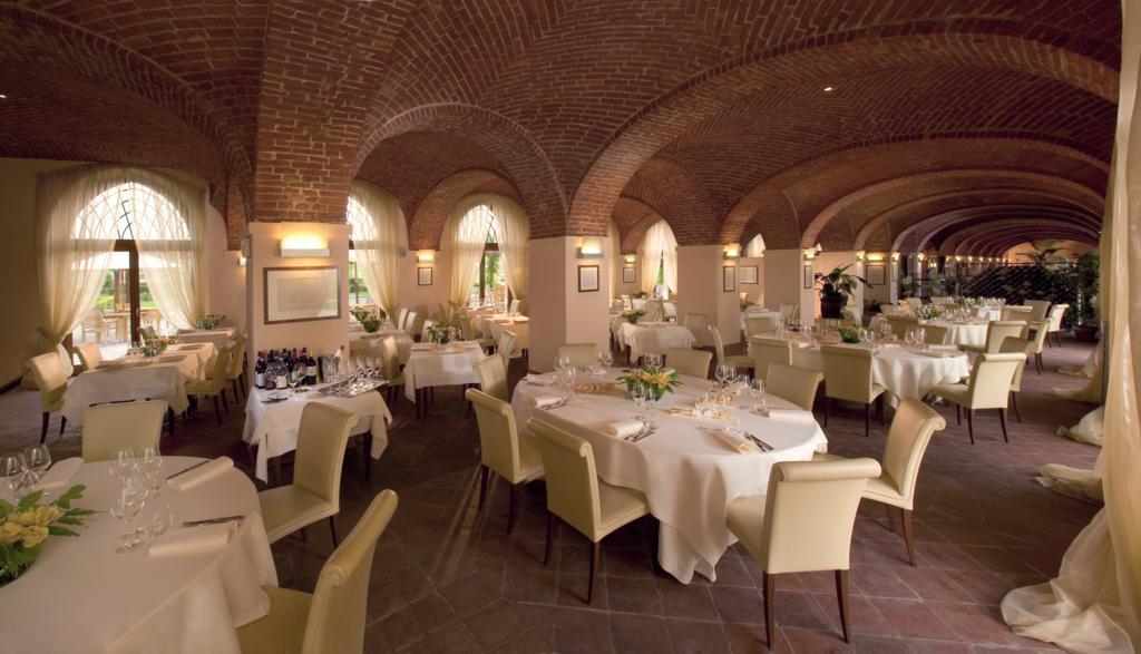 Albergo dell'Agenzia Bra Esterno foto