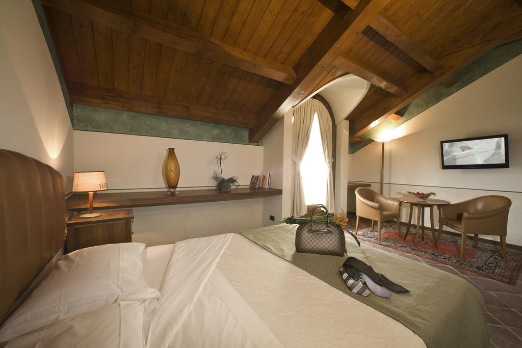 Albergo dell'Agenzia Bra Esterno foto