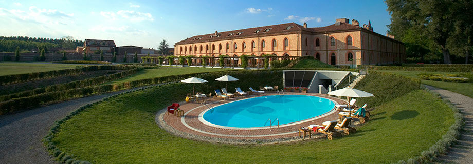 Albergo dell'Agenzia Bra Esterno foto